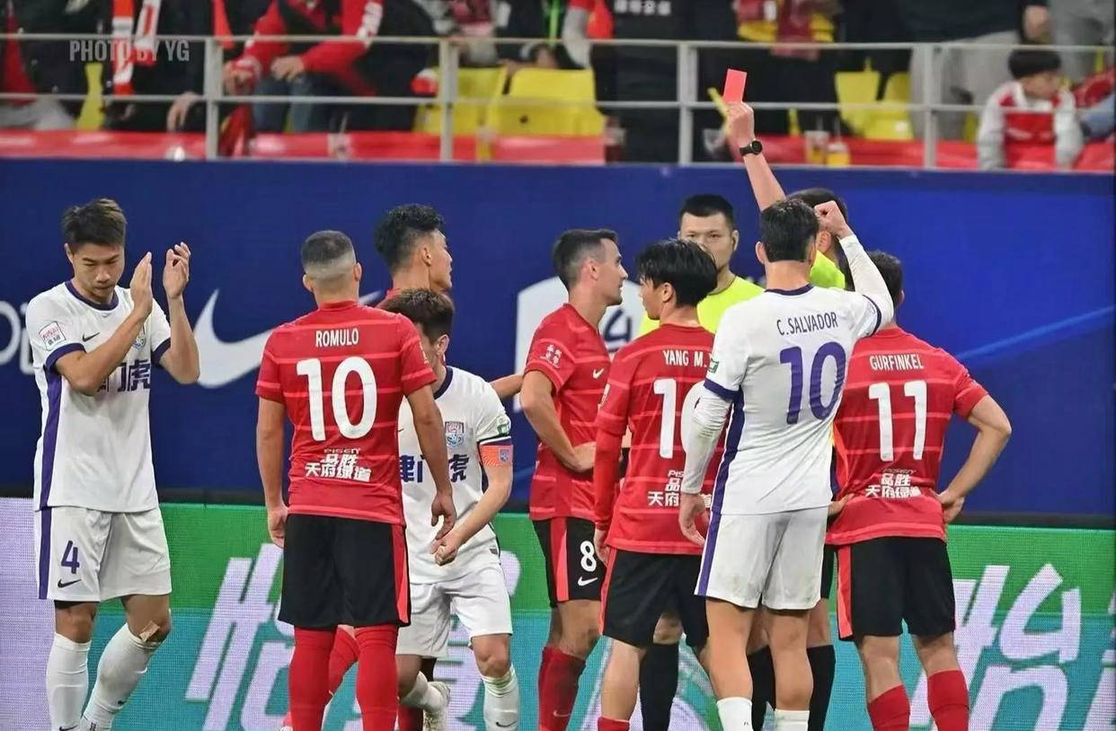 埃雷尔逆转！上海上港客场战平北京国安的简单介绍