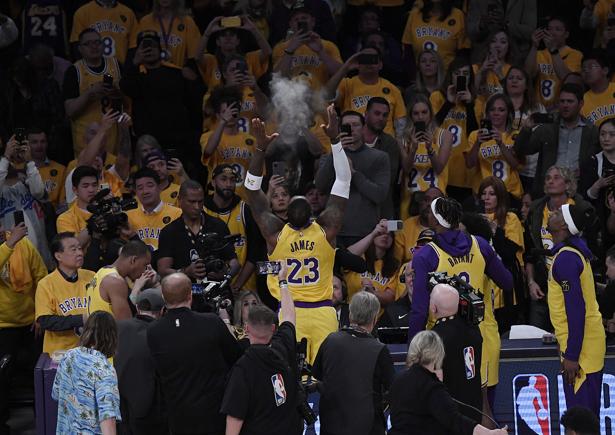 九游游戏-NBA季后赛：开拓者队惨遭湖人横扫出局