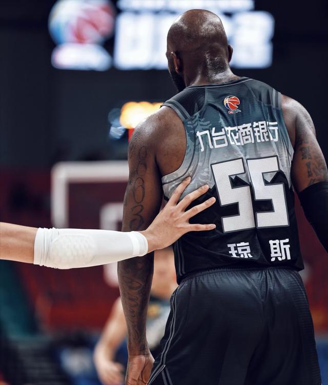 球队运气爆棚，连胜势头不减