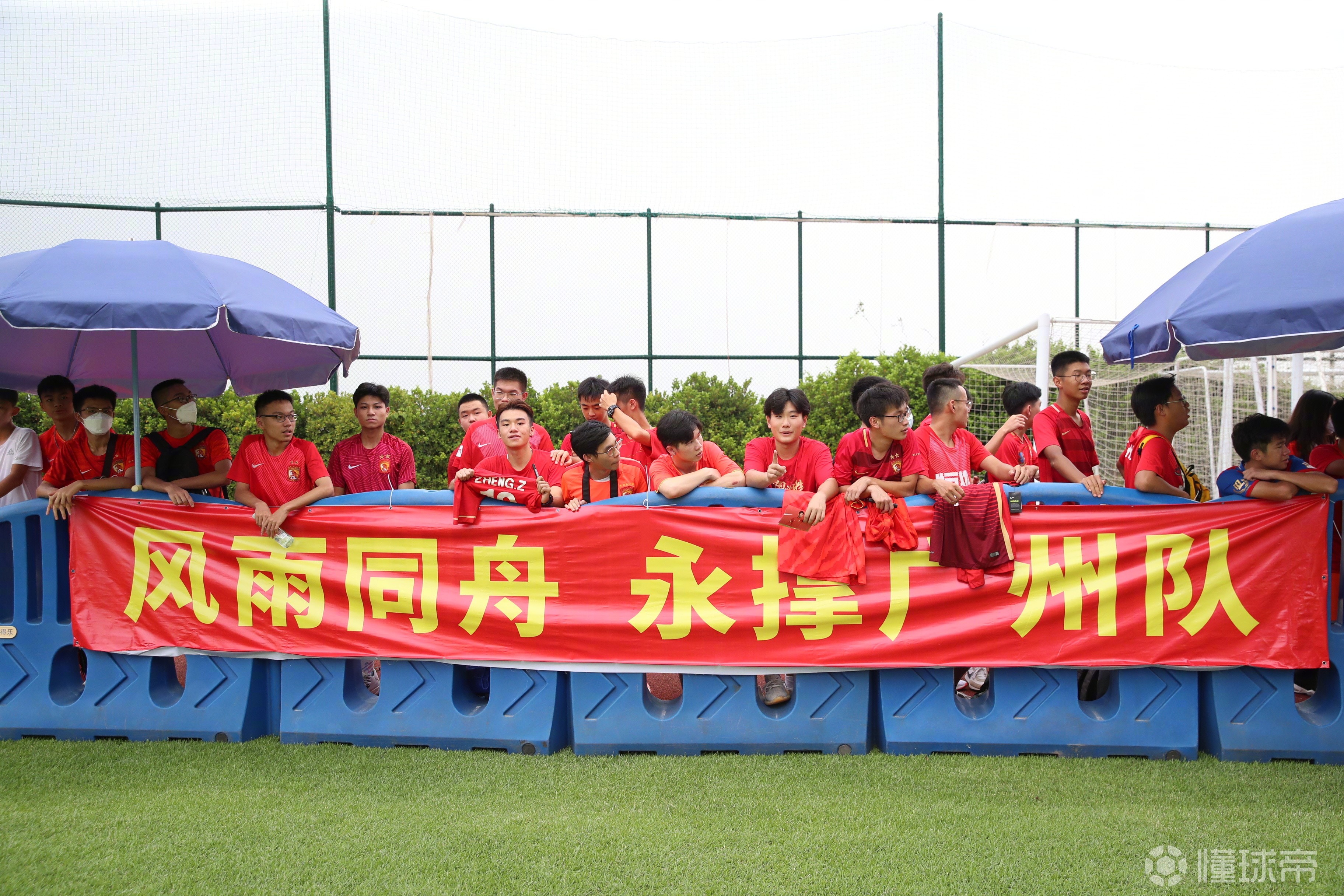 九游娱乐网站-包含柏林队迎来胜利，球迷热情接受狂欢的词条