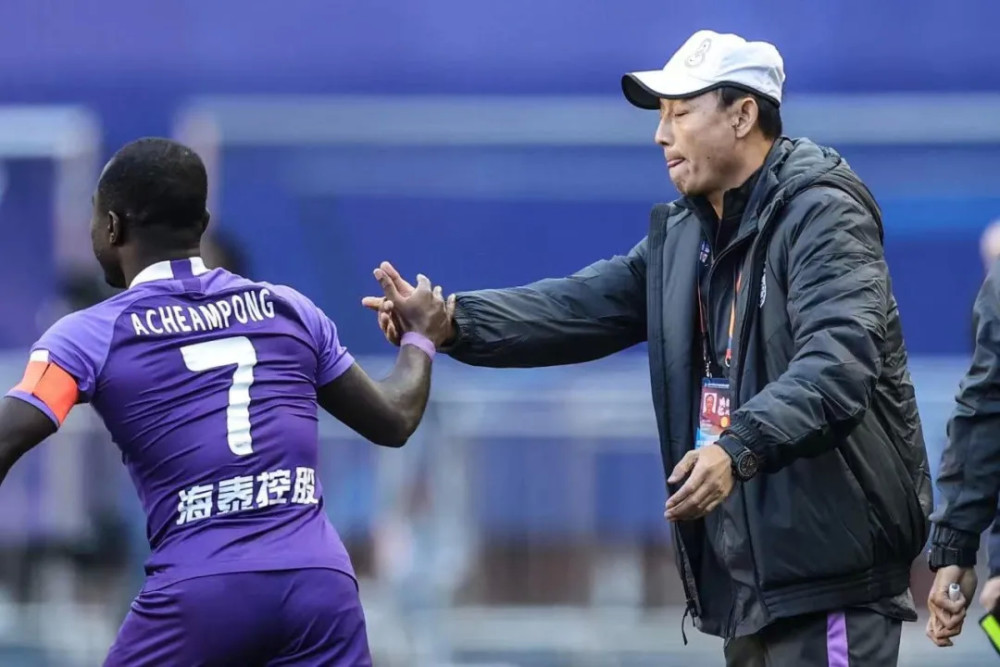 深圳佳兆业负于重庆力帆，遭遇失利