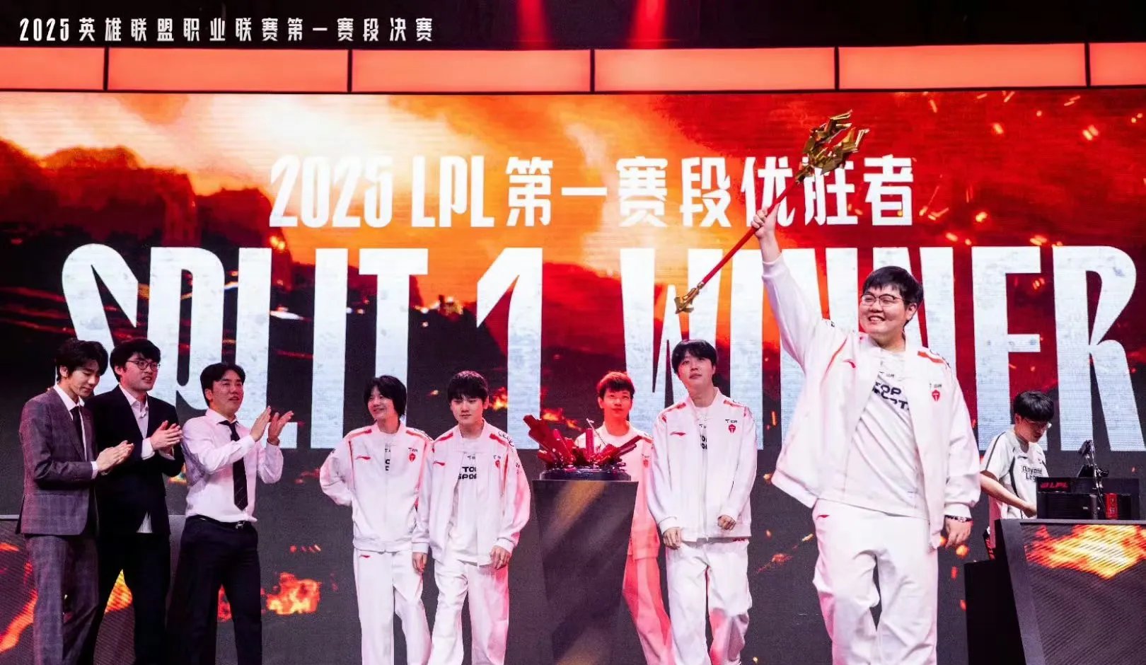 九游娱乐官方网站-RNG血洗LGD，Ming团战一打五焦点之战全球总决赛，留下经典瞬间的简单介绍