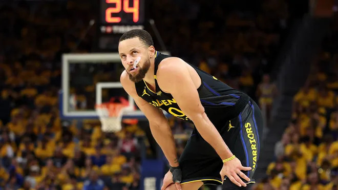 九游官网-勇士主帅透露库里伤势严重，或将缺席季后赛