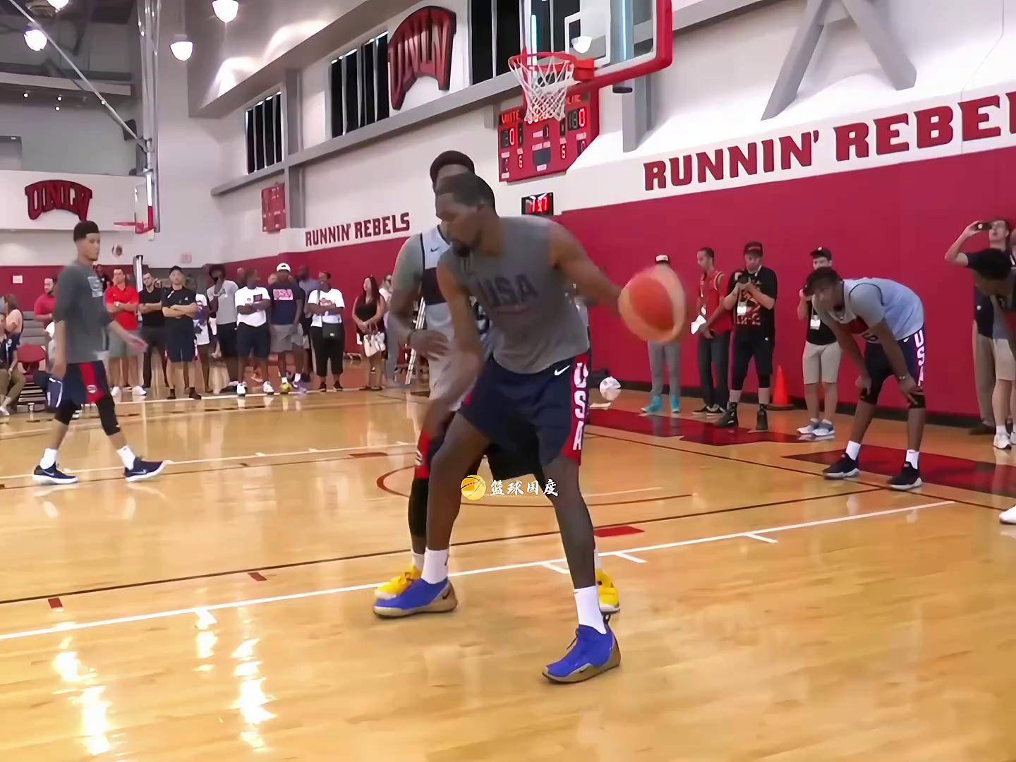 南美篮球强队再次杀入决赛,众星闪耀赛场 南美篮球强队再次杀入决赛,众星闪耀赛场