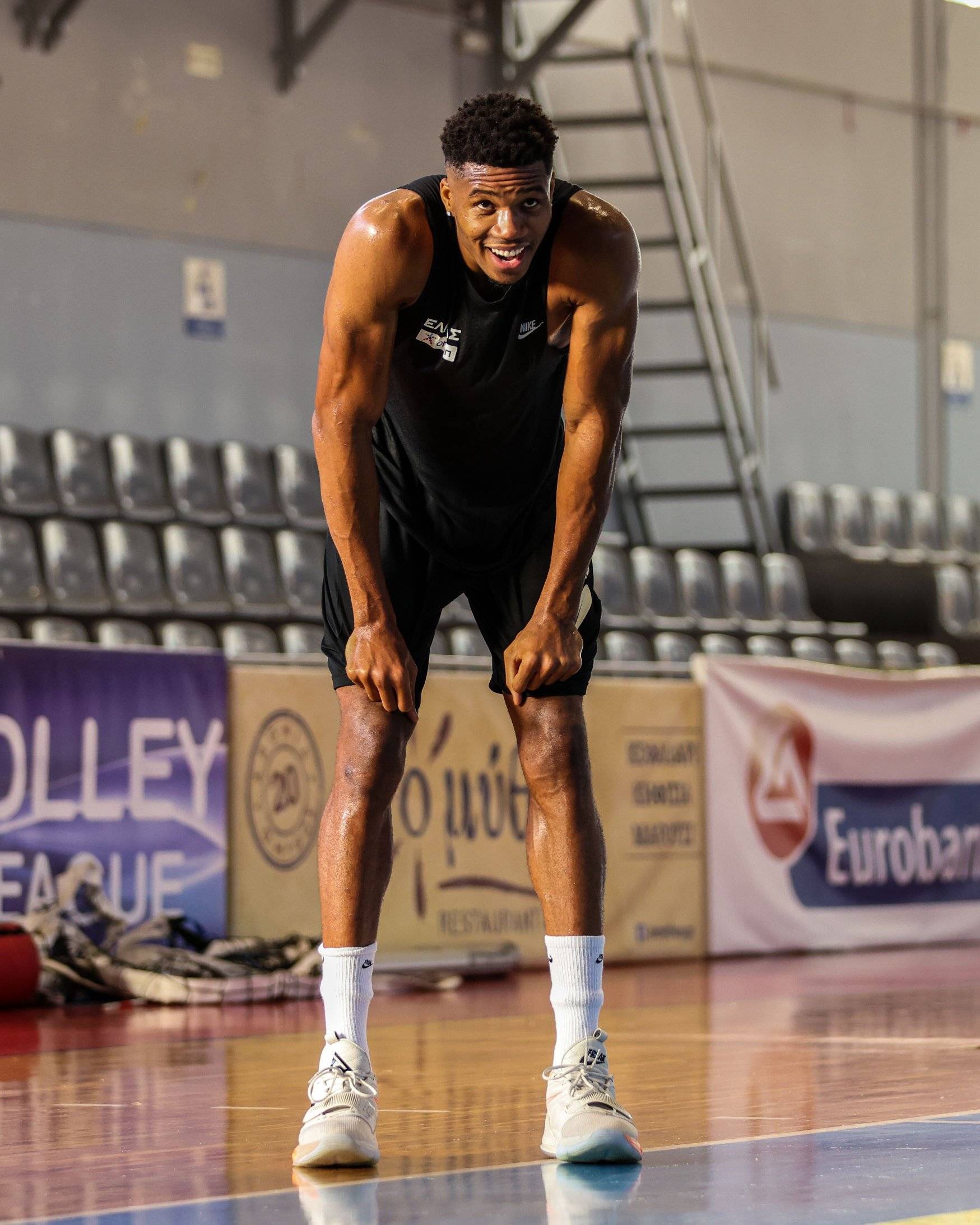 NBA球员晒出训练照片展现体魄 NBA球员晒出训练照片展现体魄