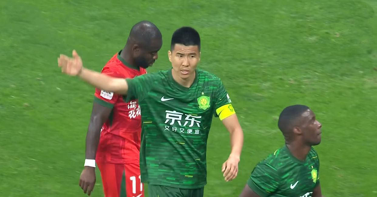 九游体育直播-新引援崭露头角，球队阵容壮大备战强敌