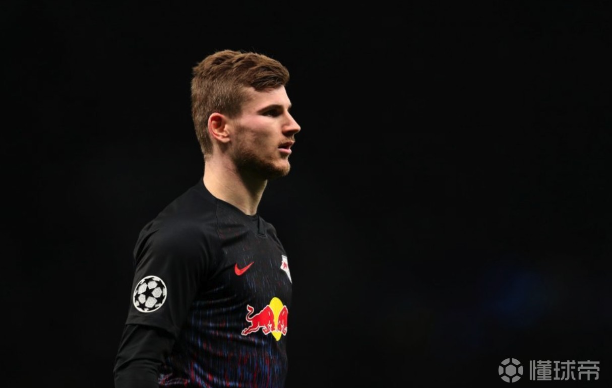 包含都灵球员接受媒体采访谈未来打算的词条