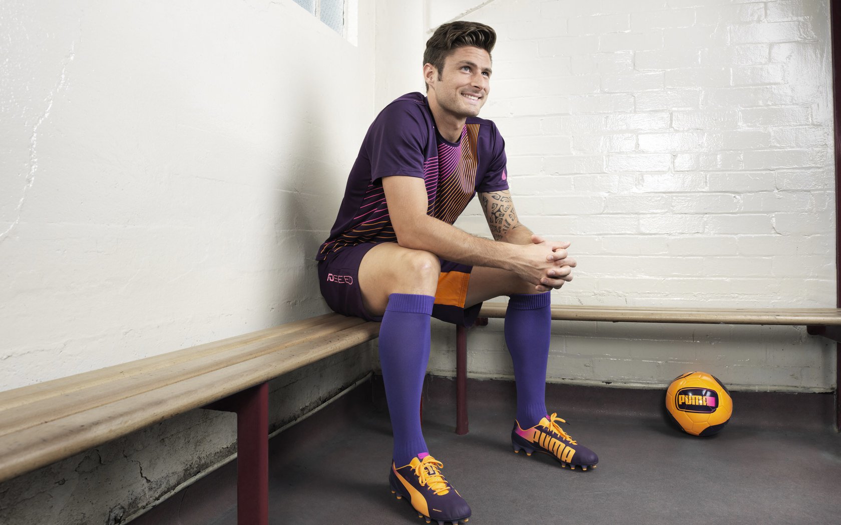 拉亚马雷斯独舞引爆桑巴军团,巴西终结哥斯达黎加悬念