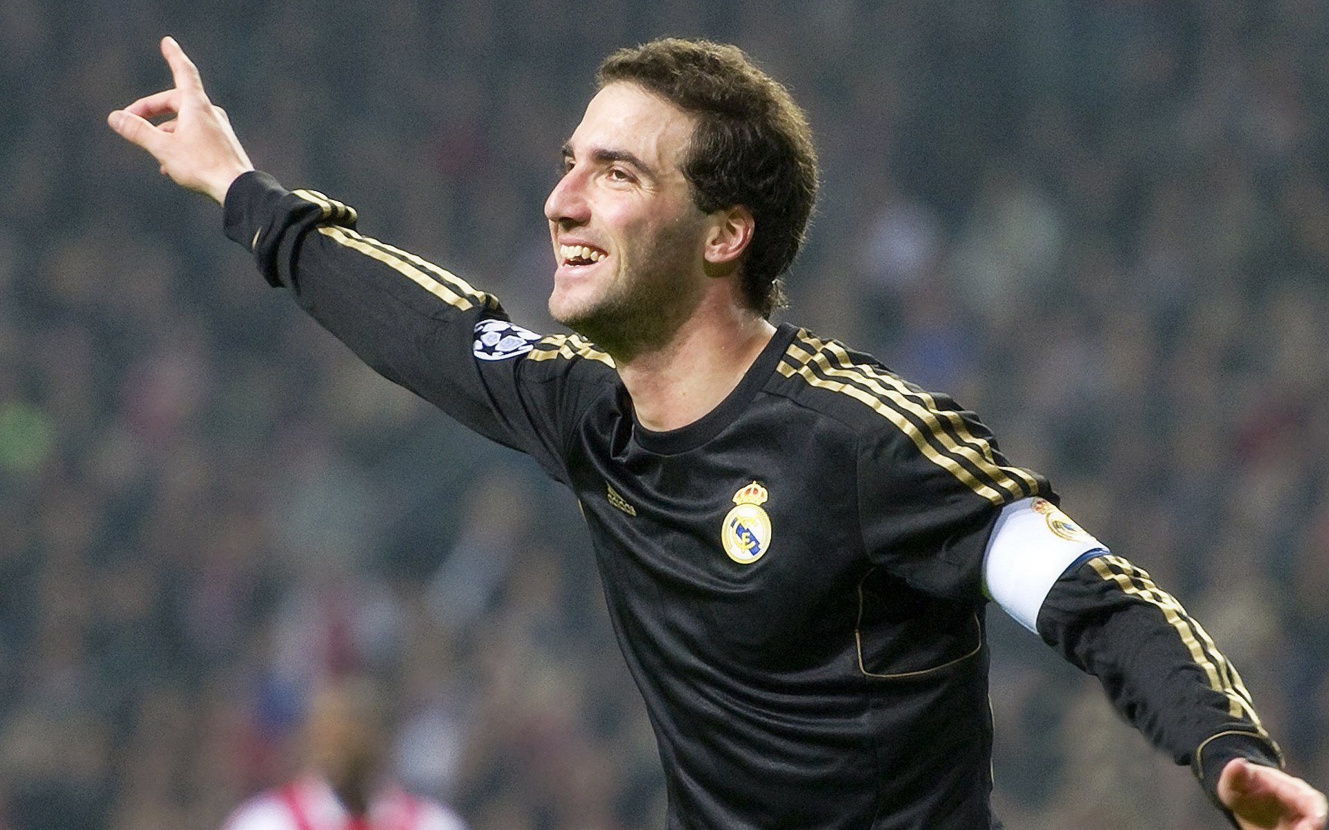 跨界统治力，葡萄牙足球轻取英格兰，马龙乒乓赛场称王